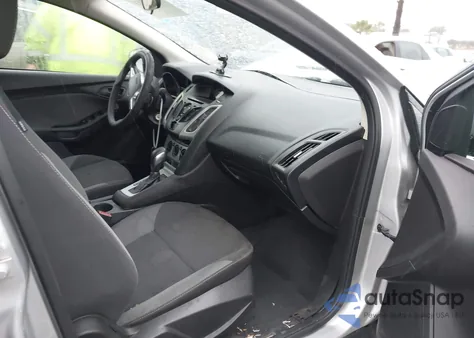 2012 Ford Focus Se z USA, uszkodzony, nr VIN 1FAHP3F27CL217403